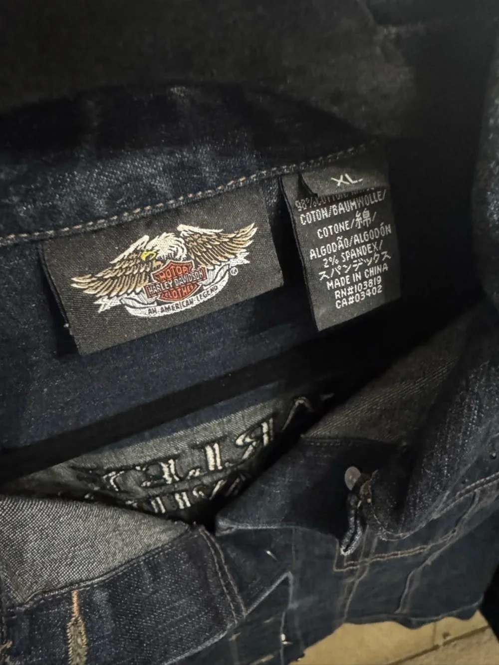The BEST Harley-Davidson Denim Jacket everrr🖤 - Picture 5 of 10
